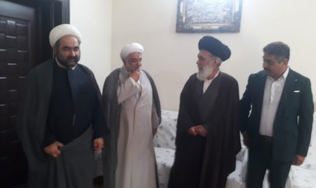 دیدار امام جمعه محترم و شهردار محترم شهر آزادشهر با حضرت آیت الله حسینی خراسانی عضو محترم فقهای شورای نگهبان دیدار امام جمعه محترم و شهردار محترم شهر آزادشهر با حضرت آیت الله حسینی خراسانی عضو محترم فقهای شورای نگهبان